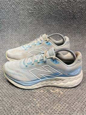 New Balance Fresh Foam 680 Running Shoes Size 9 Women’s.